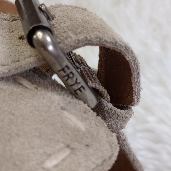 Frye Dani Pickstitch Shield Ankle Booties size 8.5 in Ash Suede - Picture 10 of 10